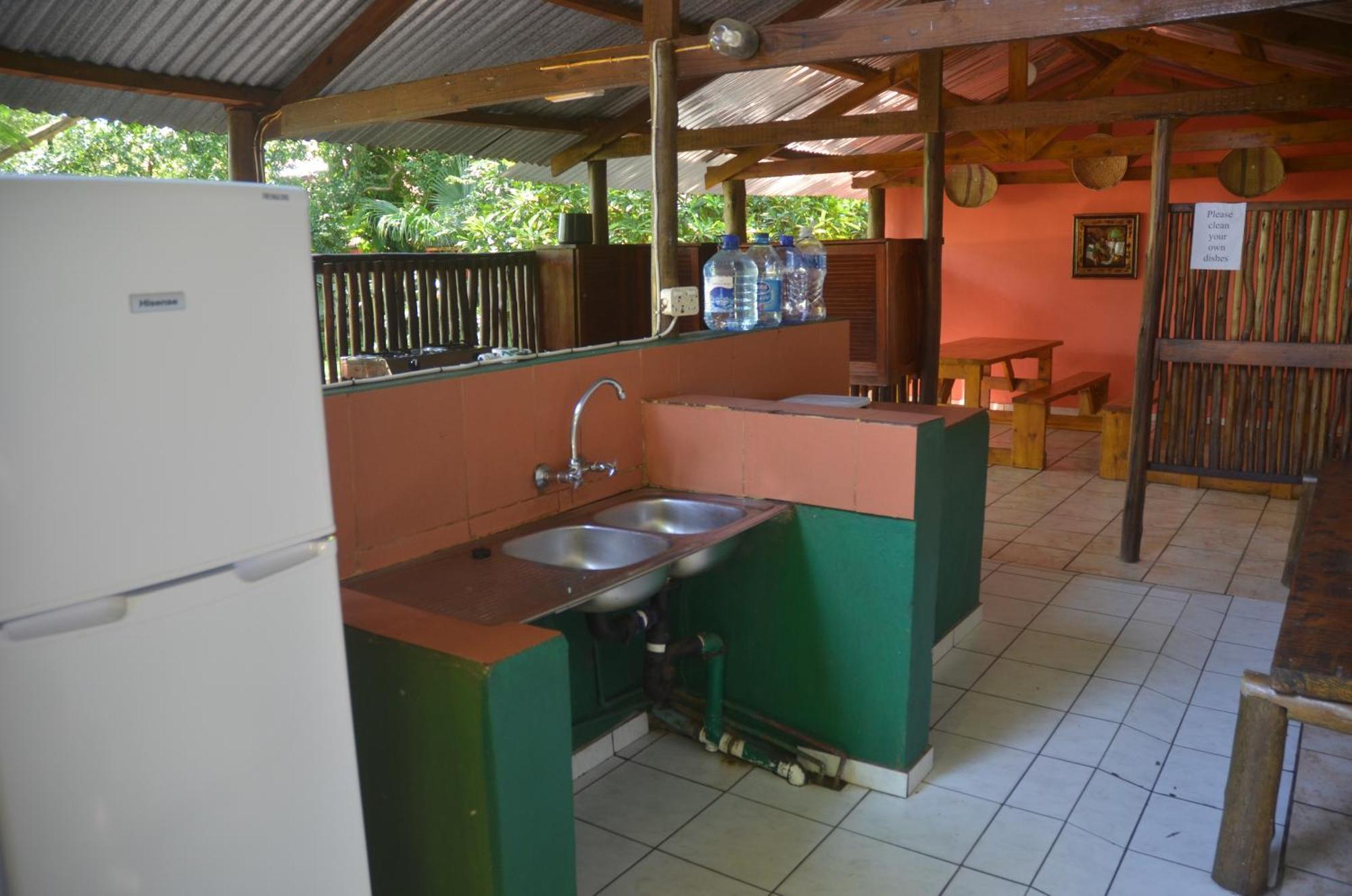 Bushbaby Lodge & Camping Hluhluwe Room photo